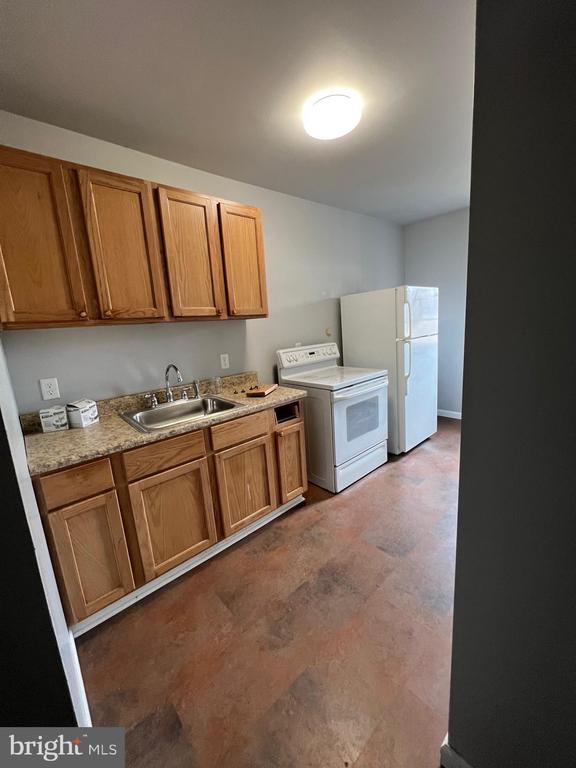 Primary Photo - 202 S Samuel St