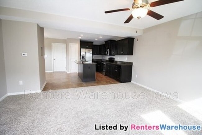 Building Photo - 9155 Coneflower Dr