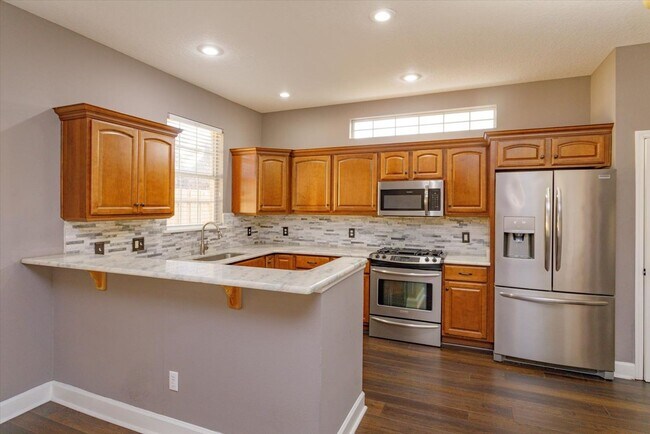 Building Photo - 41 E Spruce St