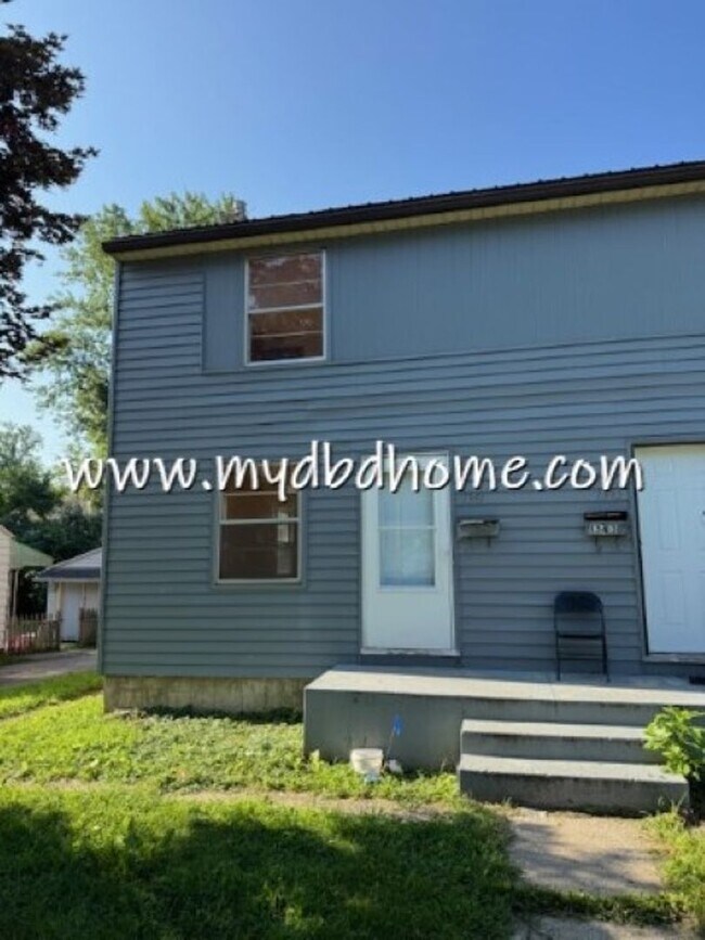 Primary Photo - 1341 Fay Dr