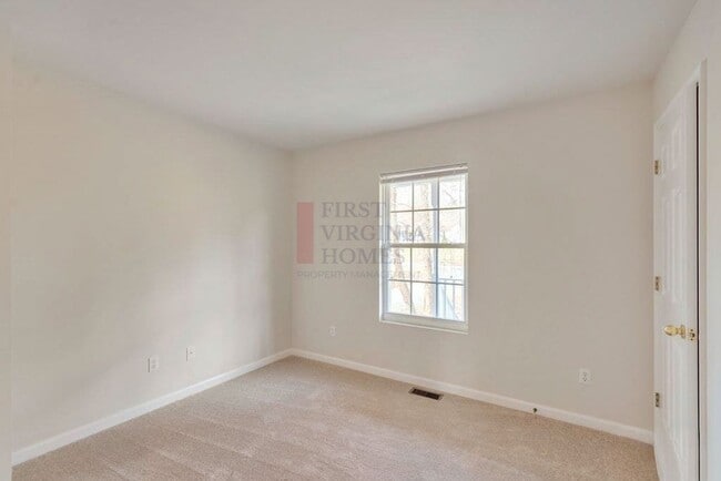 Building Photo - 3Bed/2Bath Lake Monticello Rental