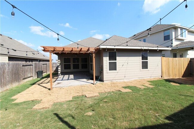 Building Photo - 323 Windswept Wy