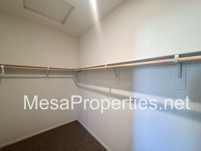 Building Photo - 11784 Ginger St