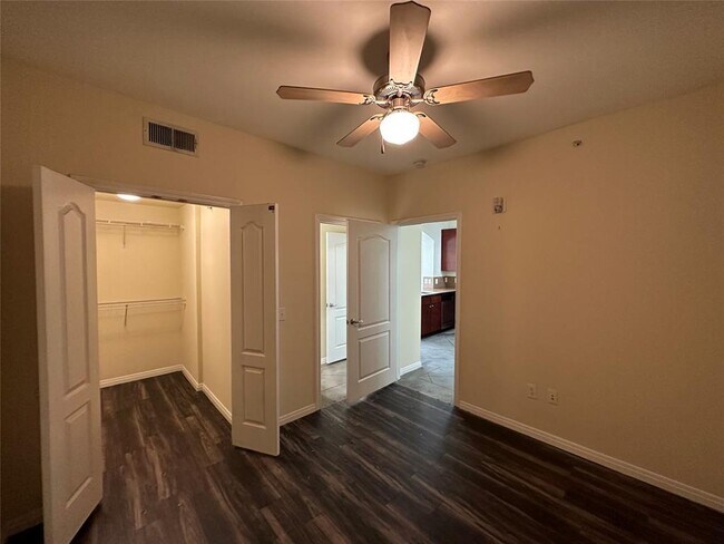 Building Photo - 2505 San Gabriel St