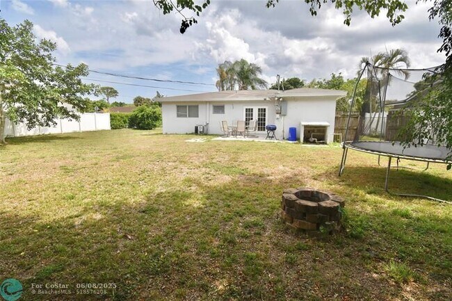 Building Photo - 5151 Garfield Rd