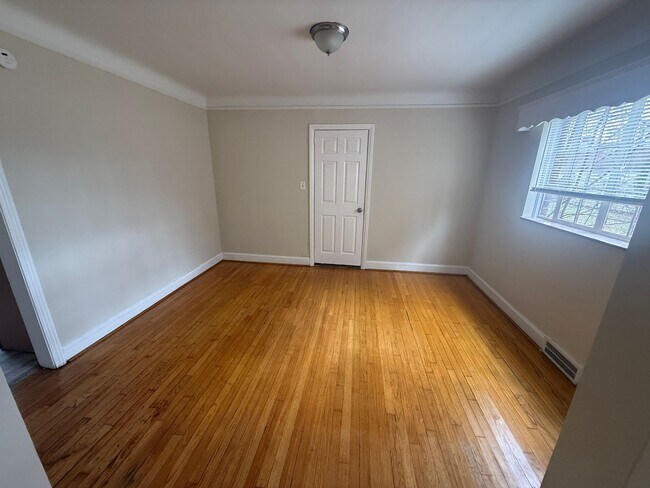 Building Photo - 12847 Maiden St