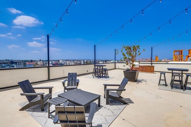 Building Photo - Brand New Loft in Prime Koreatown with DTLA Skyline Views Available! Must See! Call Today