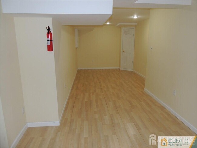 Building Photo - 107 Amy Dr