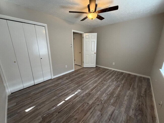 Building Photo - 16619 Capewood Dr