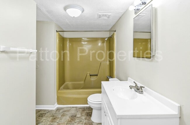 Building Photo - Briargate Condo
