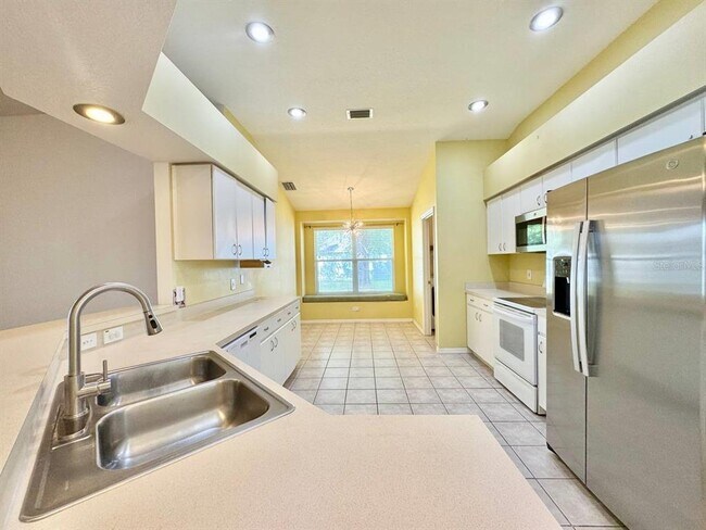 Building Photo - 22537 Roderick Dr