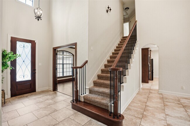 Building Photo - 536 Stephen F Austin Dr