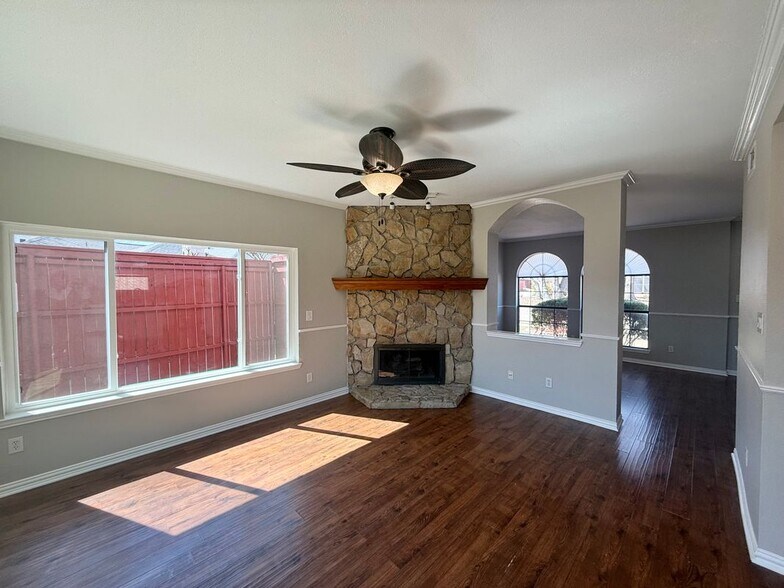 Building Photo - 7836 Excaliber Rd