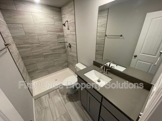 Building Photo - 19917 Forsythe Dr