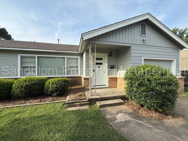 Building Photo - For Lease | Midtown Tulsa | Available Now!