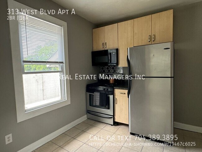 Building Photo - 2 Bedroom 1 Bathroom unit with balcony