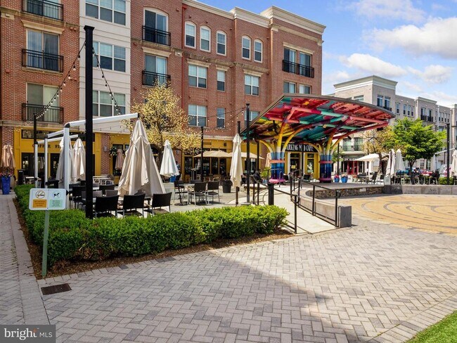 Building Photo - 124 Liriope Place