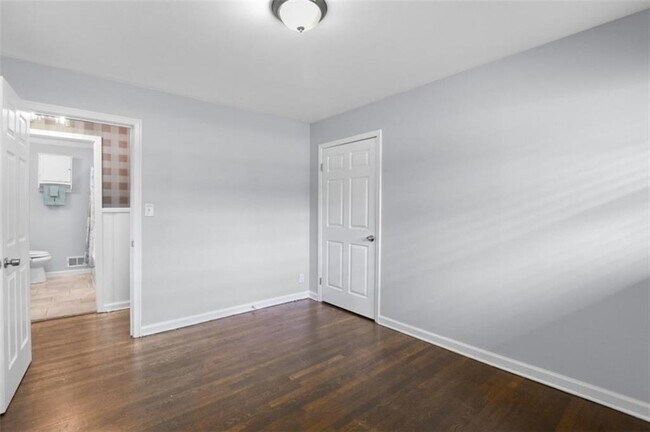 Building Photo - 2663 Forrest Rd