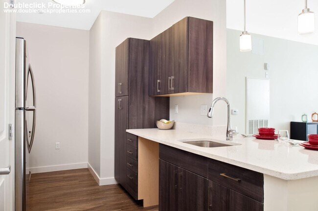 Building Photo - 180 Eastern Ave