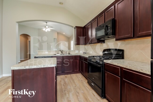 Building Photo - 3811 Hunters Trail