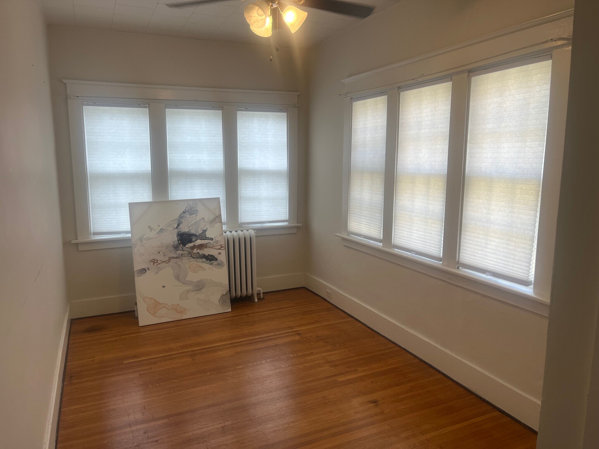 Building Photo - 449 Richmond Ave