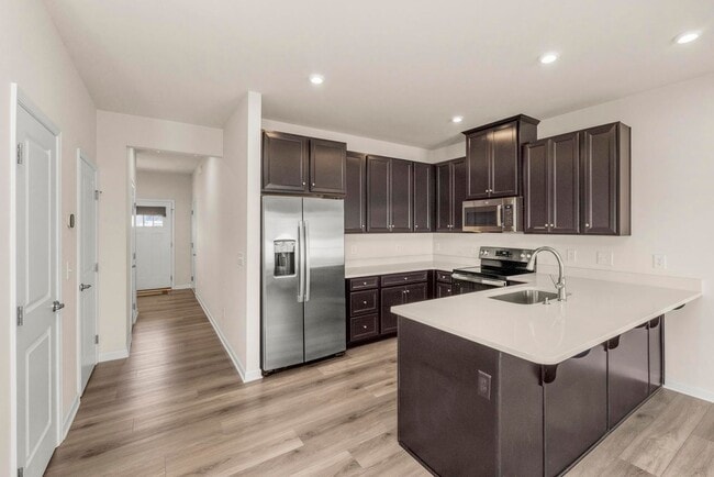 Building Photo - 247 Pryor Dr