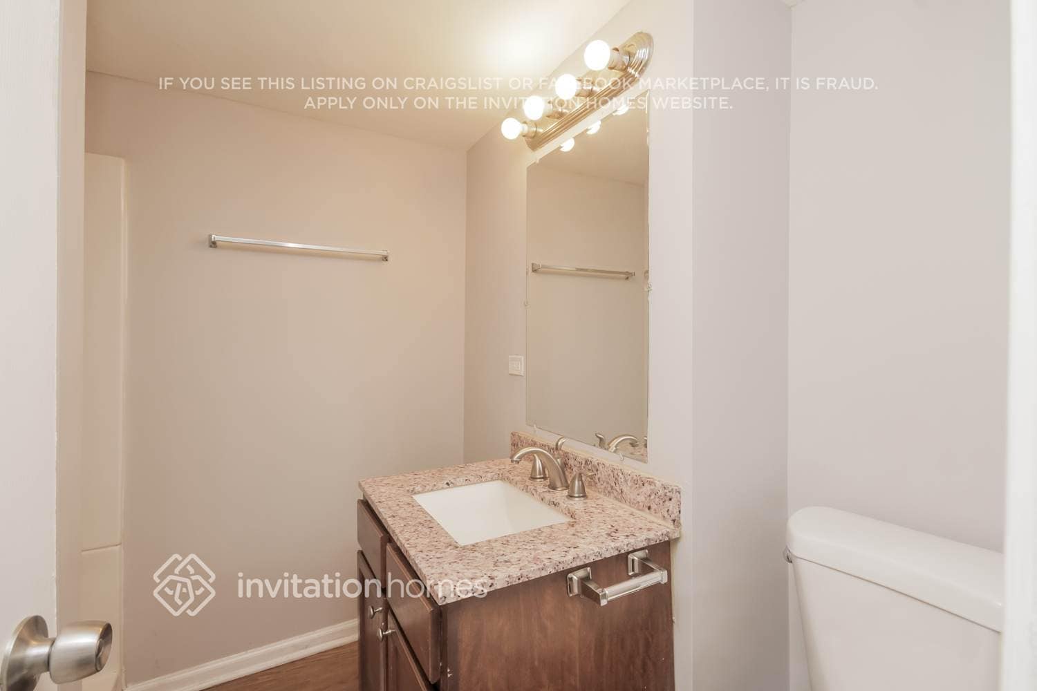 Building Photo - 3510 Maple Ln