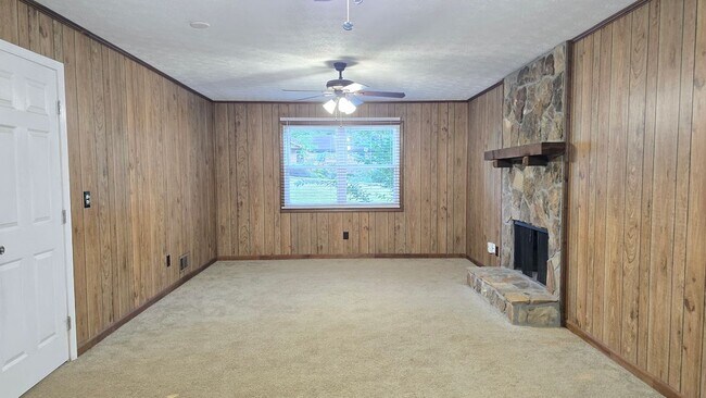 Building Photo - 5037 Camden Ct SW