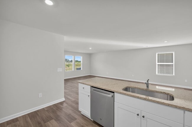 Building Photo - ***MOVE-IN SPECIAL*** $500 OFF OF YOUR FIR...