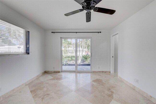 Building Photo - 2742 SE 11th St