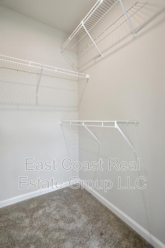 Building Photo - 105 Dripping Spring Dr