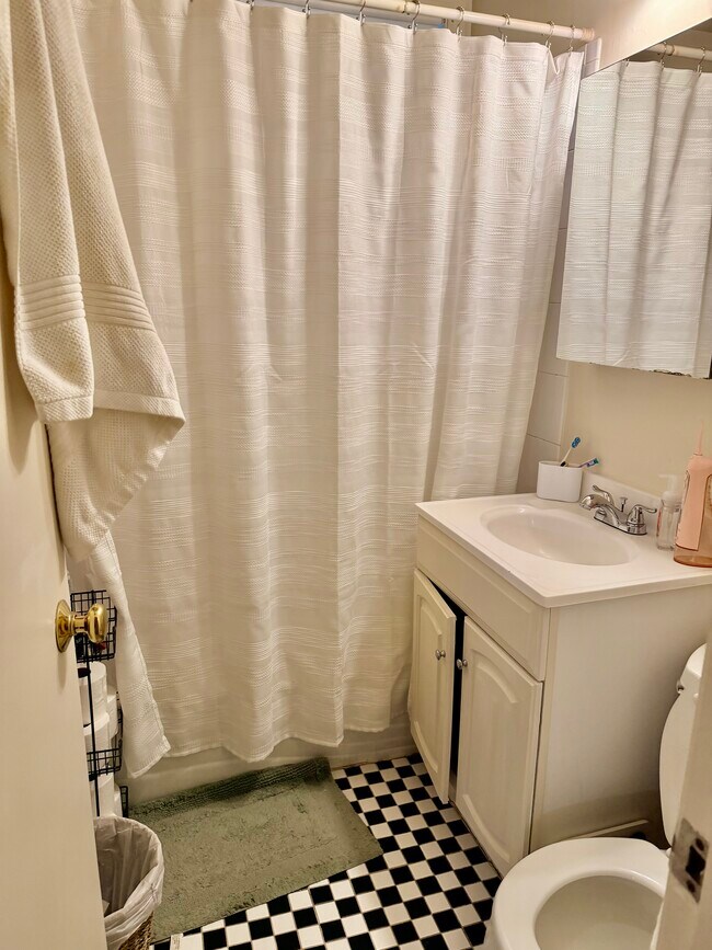 Building Photo - 50 Parkman St