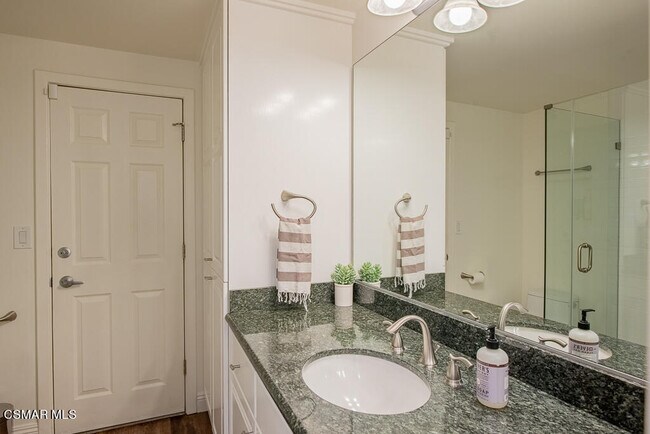 Building Photo - 1453 Cheswick Pl