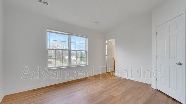 Building Photo - 1404 Roman Ridge Way