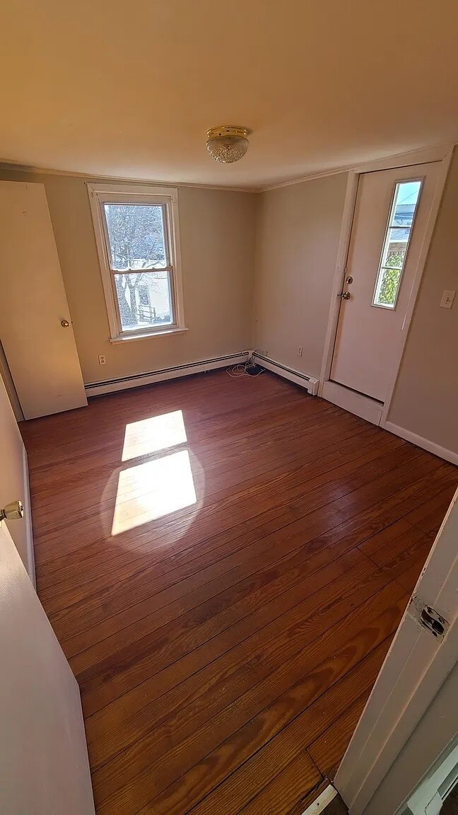 Bedroom - 28 S Main St