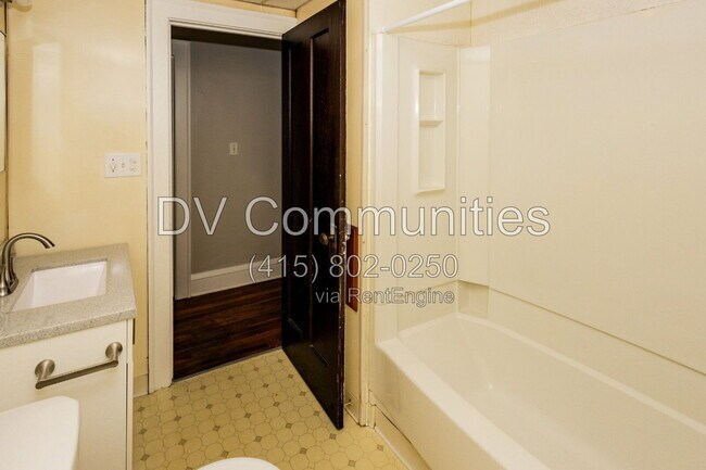 Building Photo - 3765 W 134th St