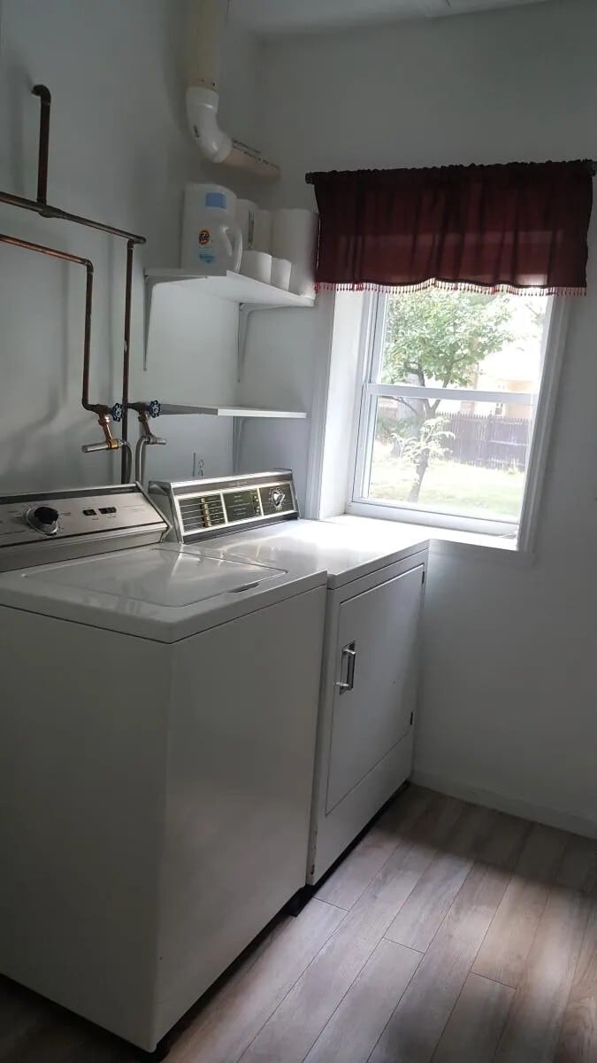 Laundry room - 91 Waterman Ave