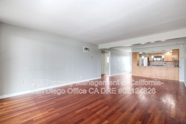 Building Photo - 4944 Cass St