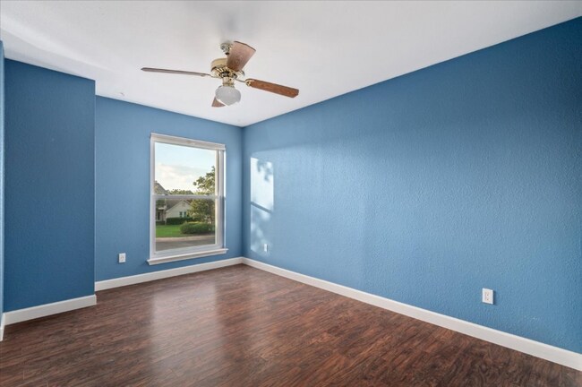 Building Photo - 1302 Forest Oaks Path