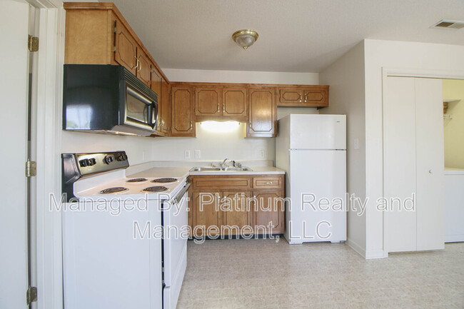 Building Photo - 3269 Tower Dr