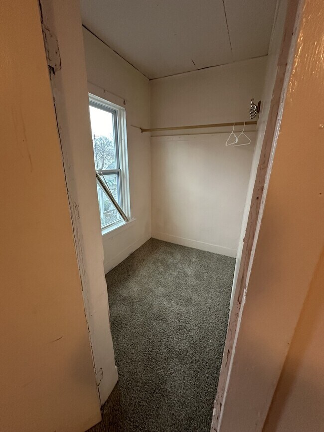 Building Photo - Lodi Street 1207