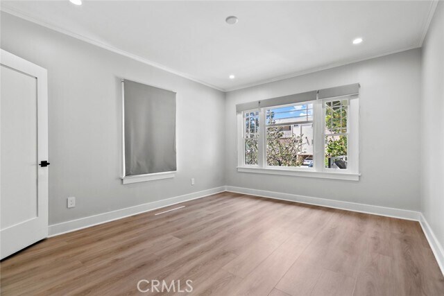 Building Photo - 408 W Dryden St