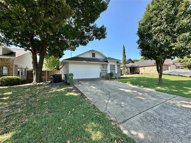 Building Photo - 1416 Woodfern Dr