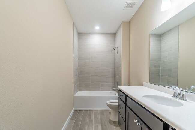 Building Photo - 6343 Morning Blf Dr