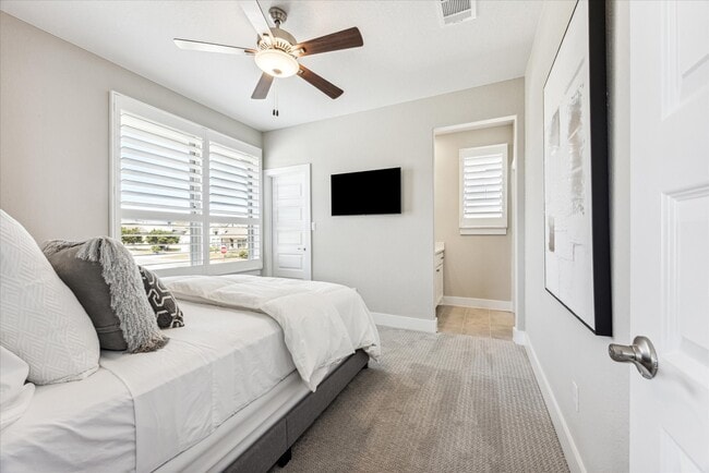 Building Photo - 6821 Little Serenity Cove