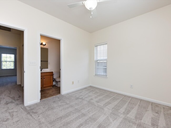 Building Photo - 257 N Irwin Ave