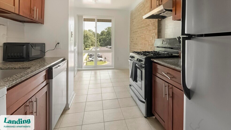 Building Photo - 6220 Springhill Dr