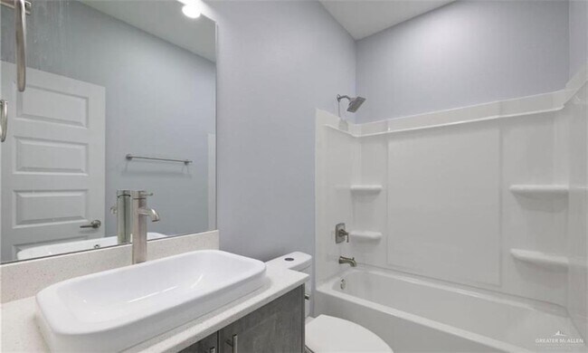 Building Photo - 19 S Dominique Dr