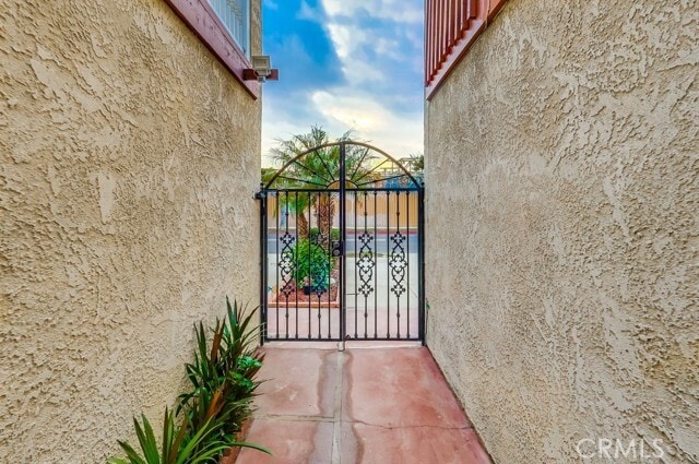 Building Photo - 15022 Firmona Ave