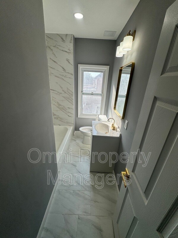 Building Photo - 3626 Courville St